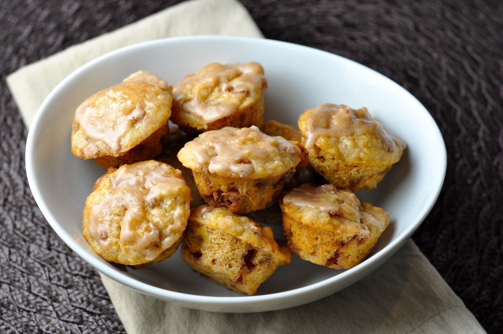 Oat-Branana Muffins with Cinnamon Glaze