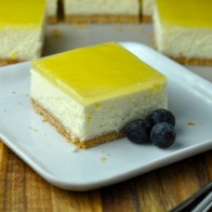 Lemon Cheesecake Bars with Lemon Glaze